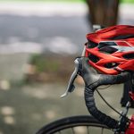 Casco de patinete eléctrico homologado EN 1078 para repartidor urbano